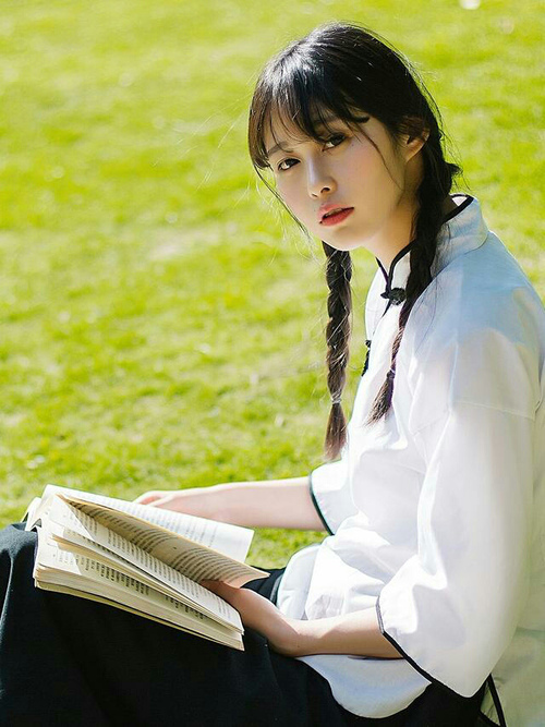 哥伦比亚女足在巴黎奥运会上展示了高水平的战术执行力，奥运会哥伦比亚女神