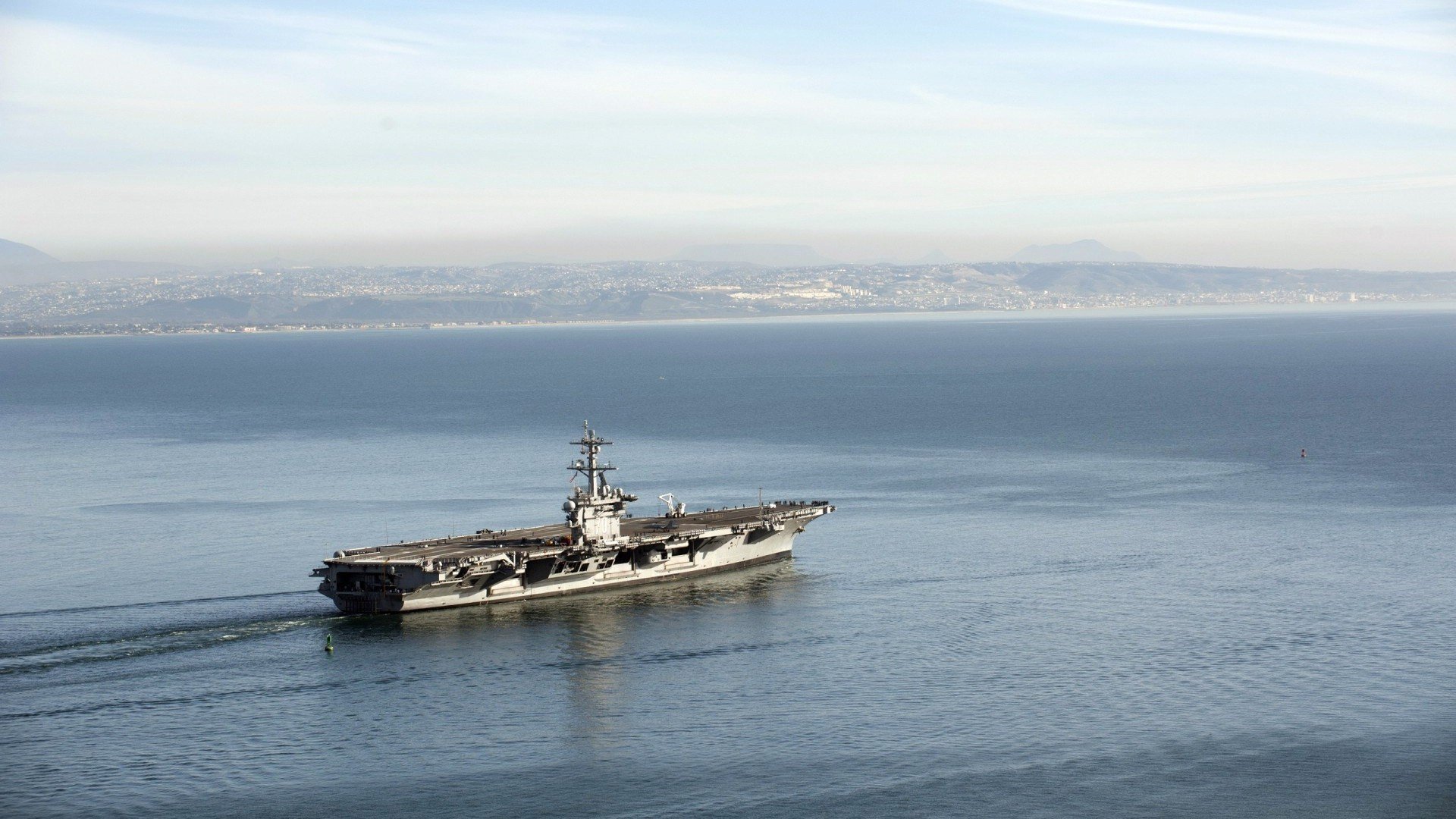 勇士全场压制轻取公牛,勇士遭压哨绝杀